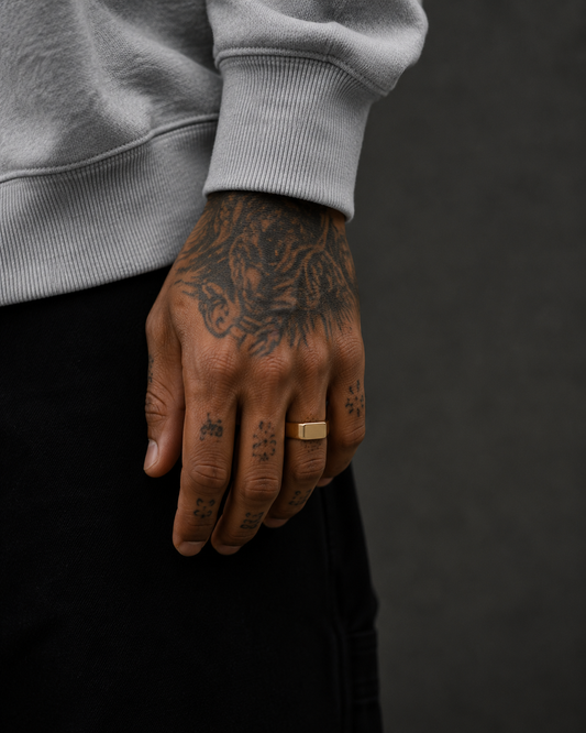 BRKN Simple Signet ring